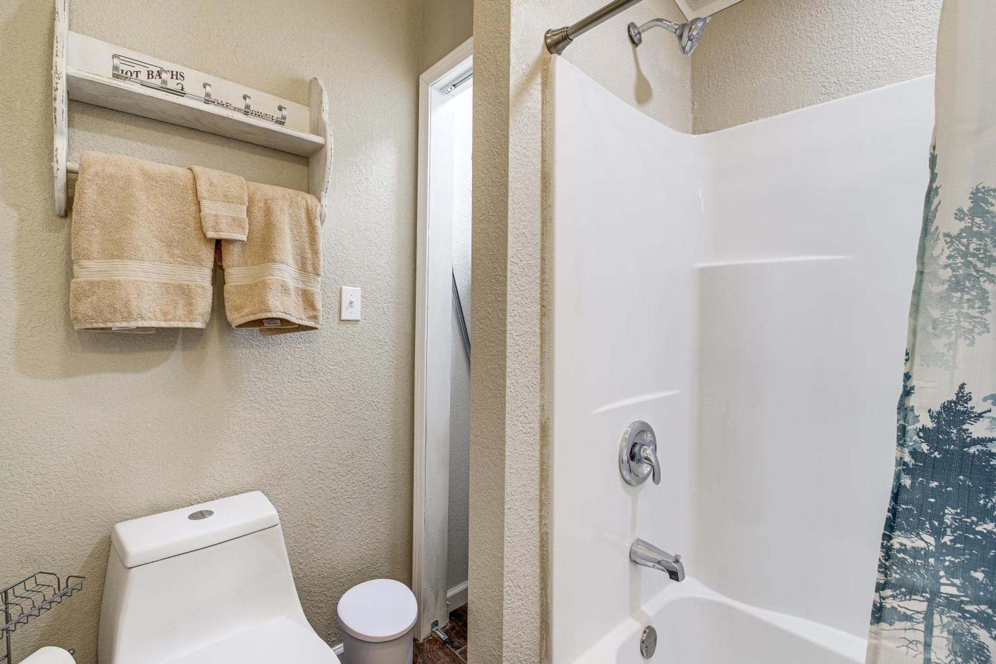 Cozy With Pool Btwn Knoxville And Pigeon Forge Holiday home