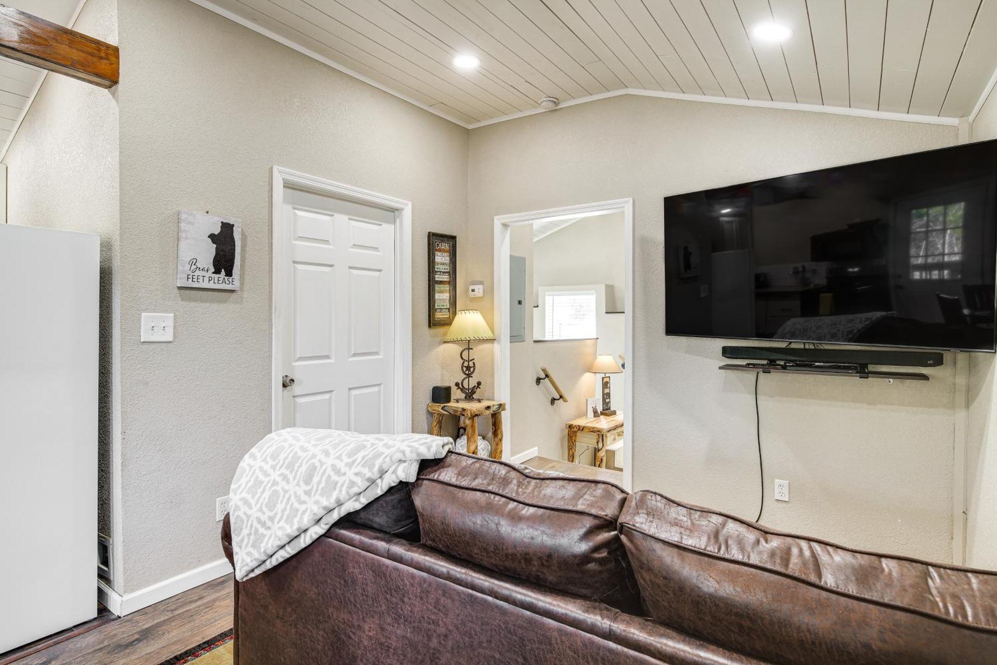 Cozy With Pool Btwn Knoxville And Pigeon Forge Holiday home *